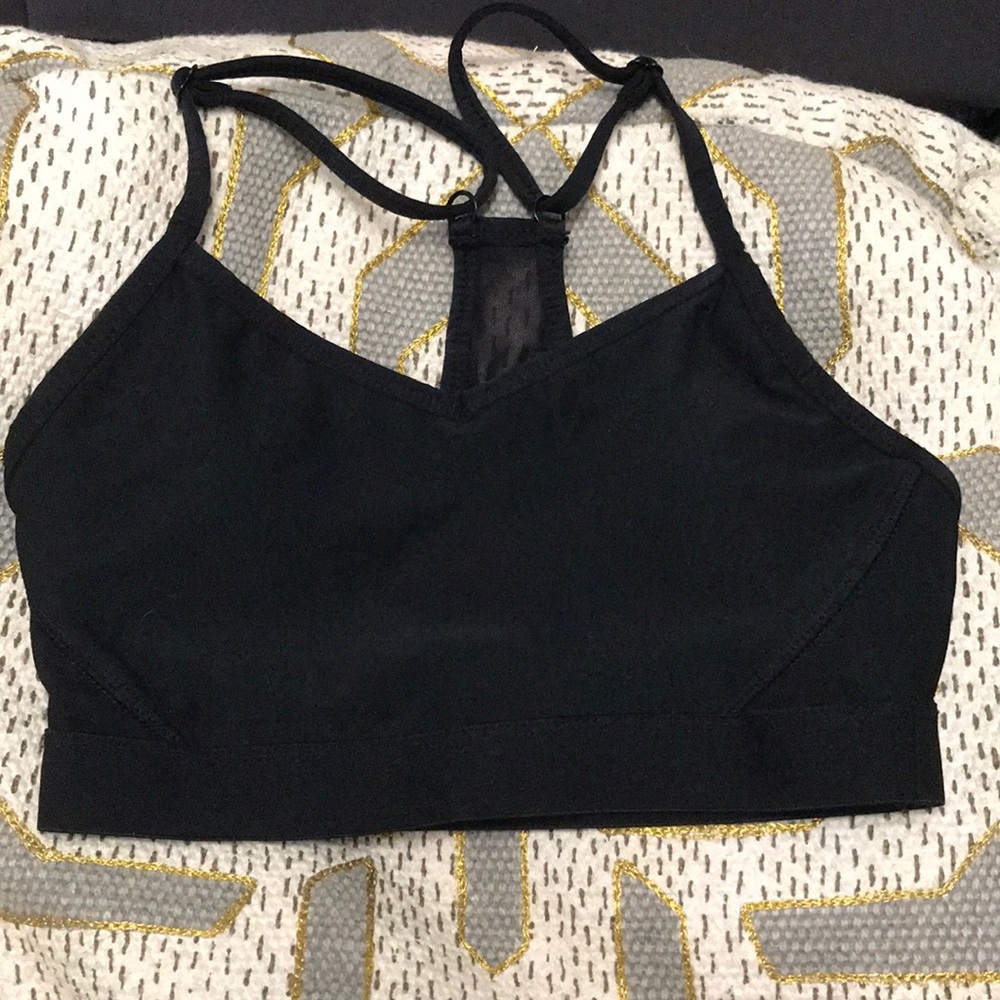 sports bra